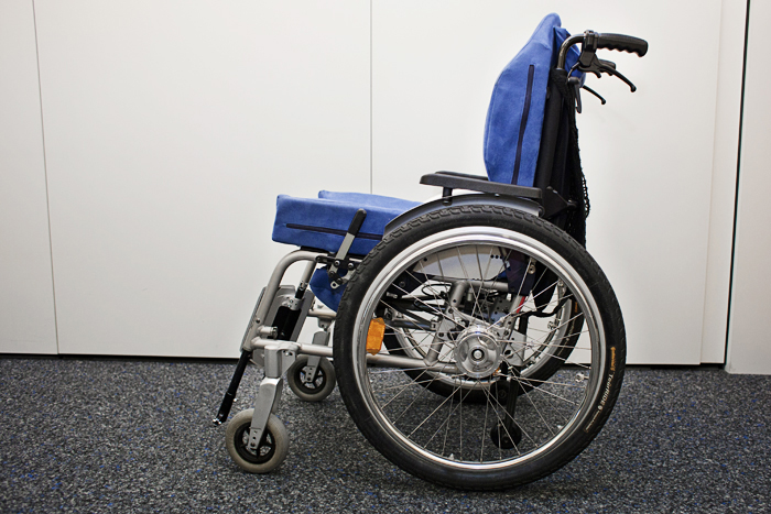 Rollstuhlhandhabung_01.jpg